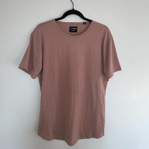 Cuts Pima Curve-Hem Tee - L